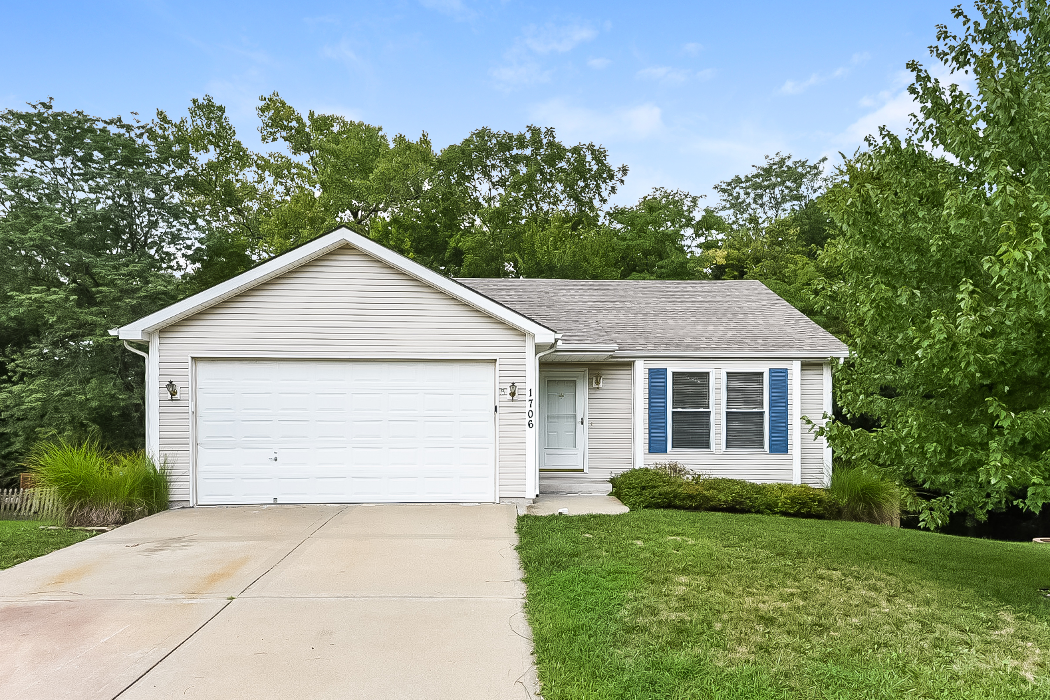 1706 Brooke Ct Kearney, MO 64060